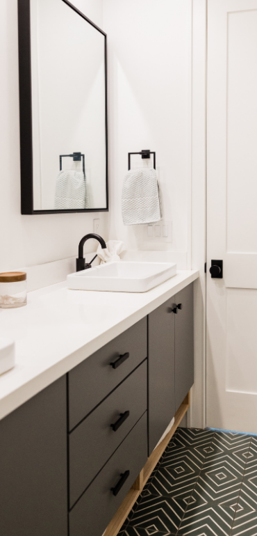 Site Kapı Dünyası, Lake Premium İç Kapılar, Lake İç Kapılar, PVC İç Kapılar, Melamin İç Kapılar, A.Panel İç Kapılar, Mutfak Dolabı, Vestiyer, Banyo Dolabı, Dresuar, Seperatör, Süpürgelikler, Giysi Odası, TV Ünitesi